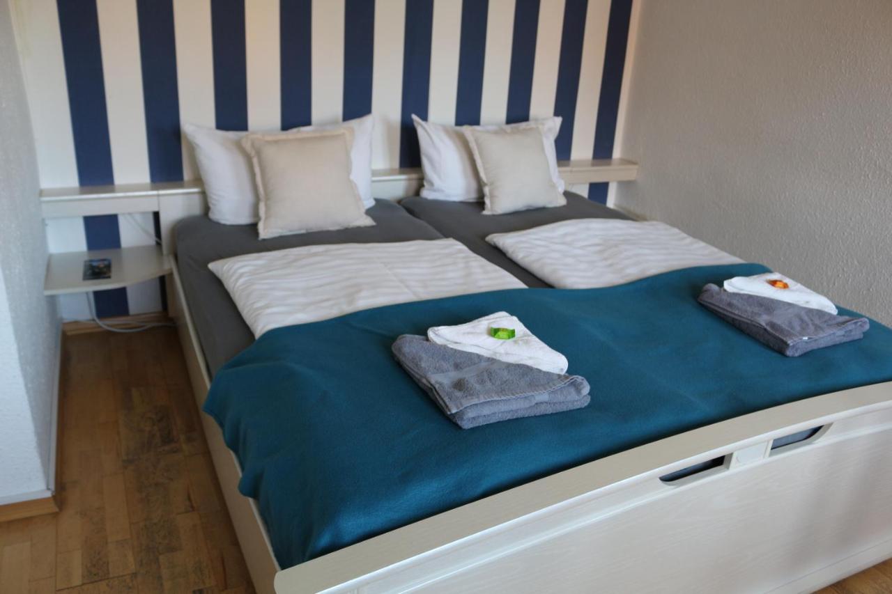 Altstadtcafe Und Pension Havelberg Bagian luar foto
