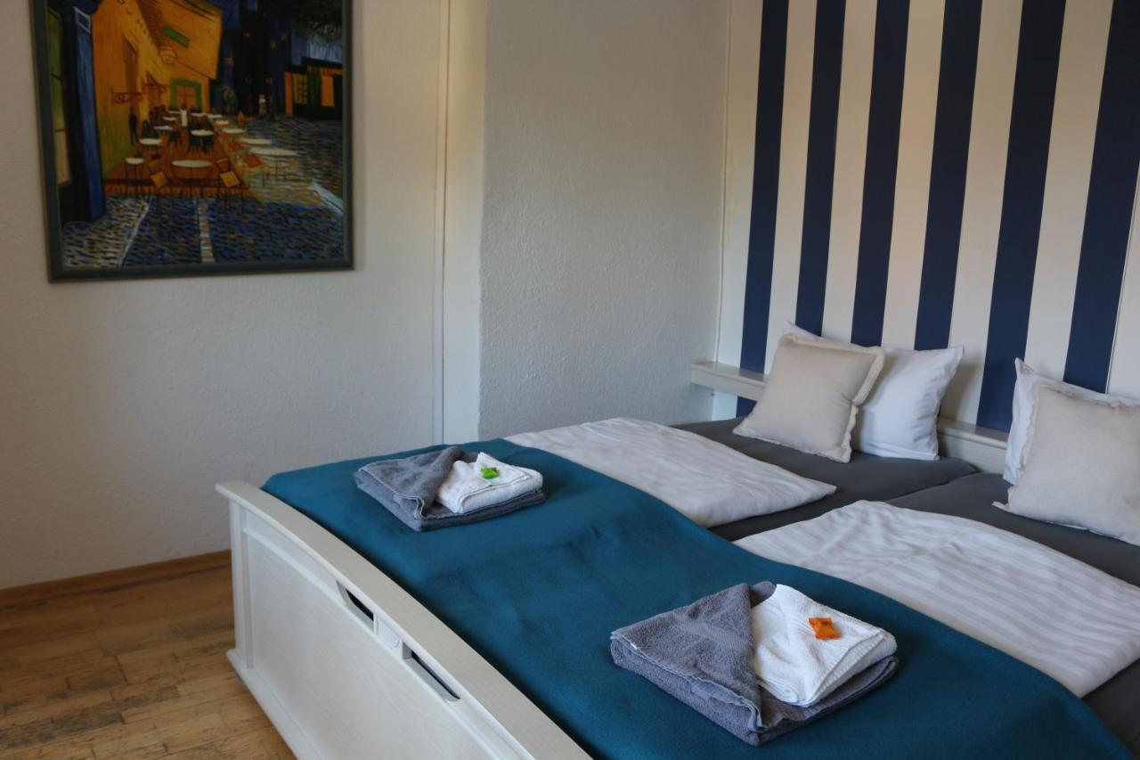 Altstadtcafe Und Pension Havelberg Bagian luar foto
