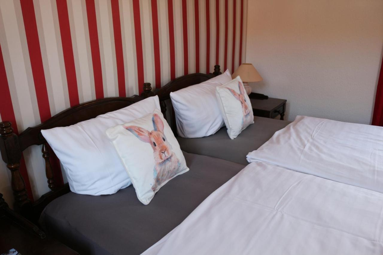 Altstadtcafe Und Pension Havelberg Bagian luar foto