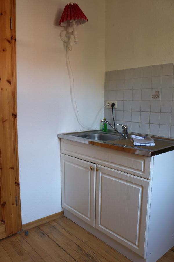 Altstadtcafe Und Pension Havelberg Bagian luar foto