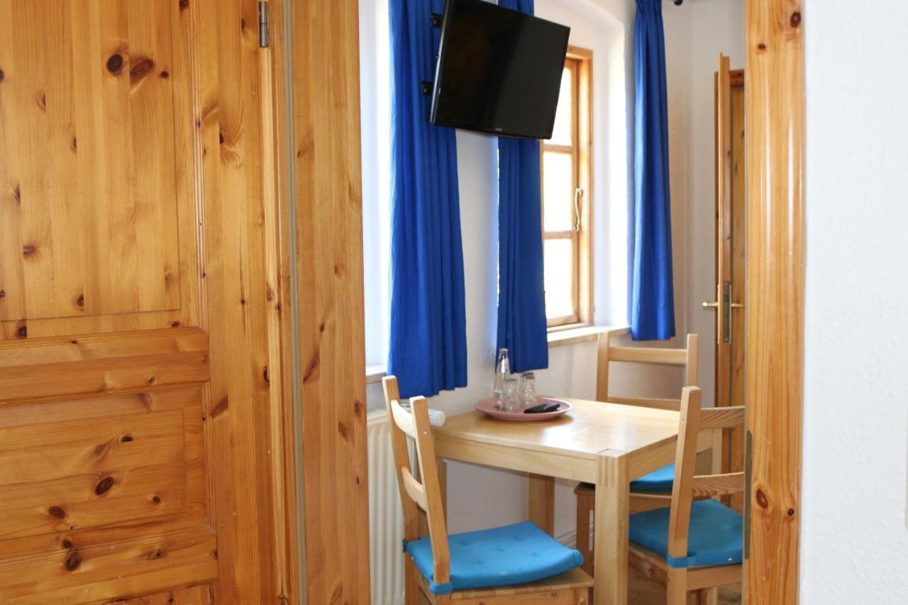 Altstadtcafe Und Pension Havelberg Bagian luar foto