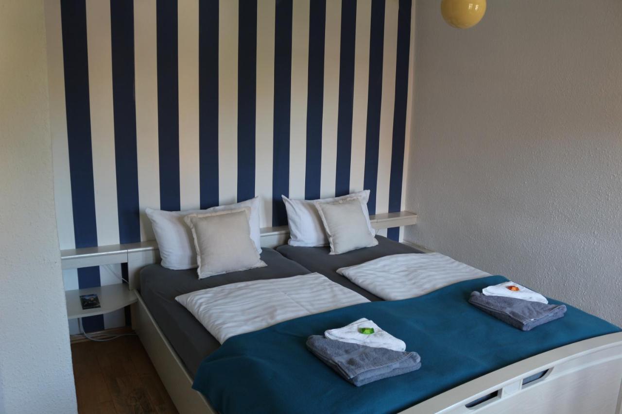 Altstadtcafe Und Pension Havelberg Bagian luar foto