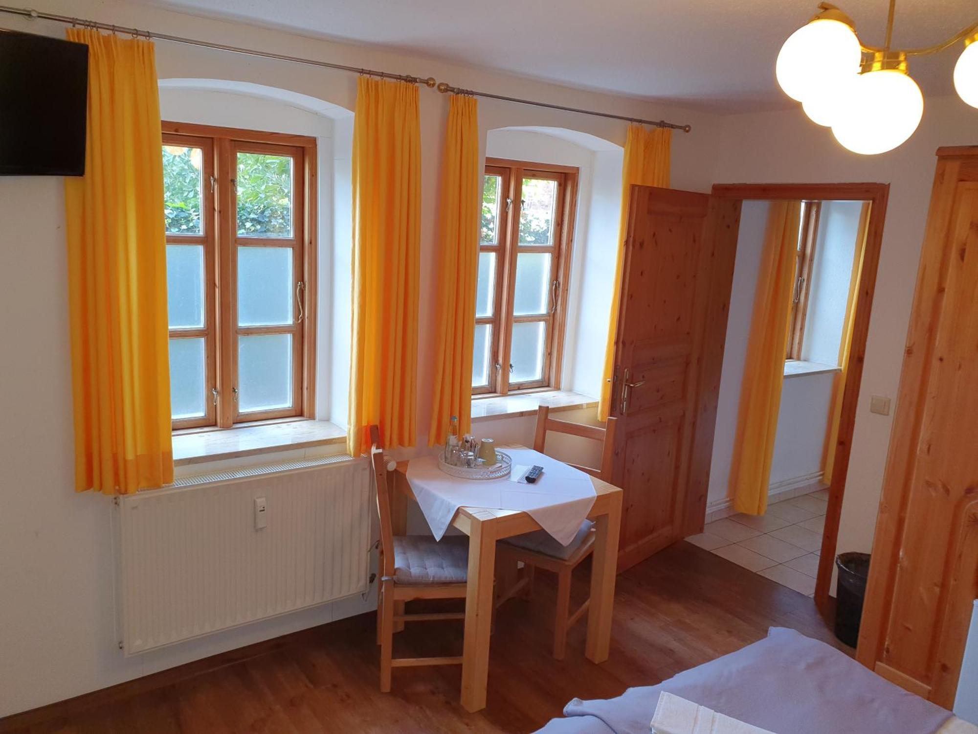 Altstadtcafe Und Pension Havelberg Bagian luar foto